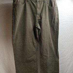 585 - Blue Mountain 40W 30L Pants